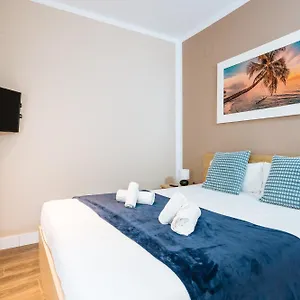Elegant Duplex 3 Master Bedrooms And Private Seville